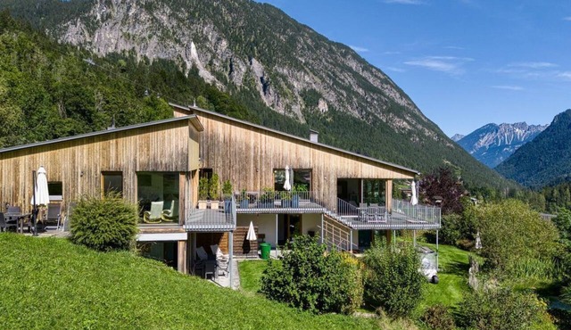 Panorama Chalet Bellavista by A-Appartments - Holiday home with 3 separate bedrooms
