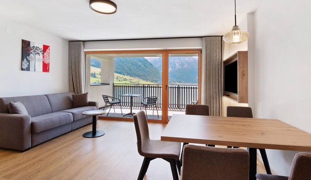 Residence Froy Apartment 3 – Lake View, Whirlpool & Breakfast Included