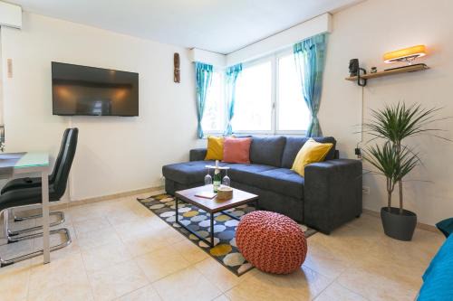 Spirit Apartments - Studio 1 und 2 - Küche - Parkplatz