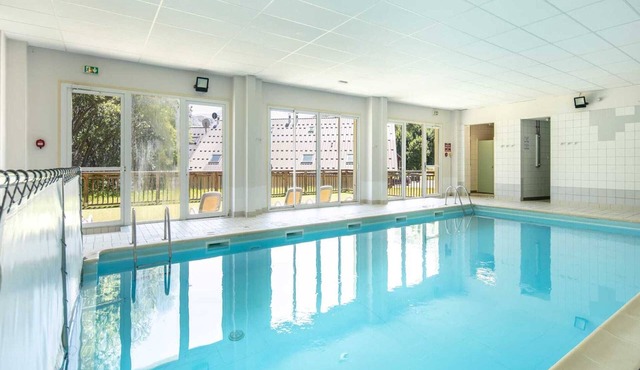 Studio in Alps with Pool & Near Ski Resort