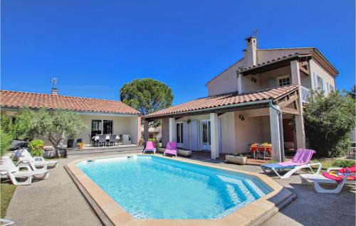 Stunning Home In Lussas