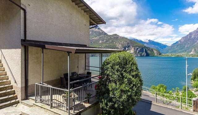 Stunning villa for 5 guests with WIFI, TV and terrace