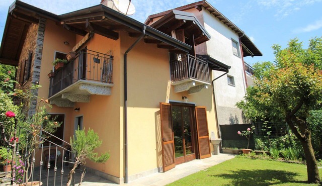 Stunning villa for 5 people with WIFI, TV and balcony