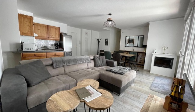 Superb 3 Bedroom Apartment 100 meters from the Cures Thermales