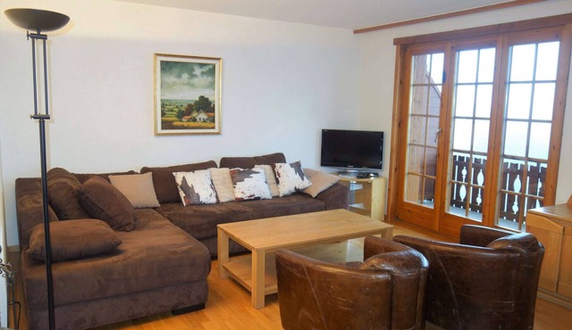 Valley-view apartment in Veysonnaz