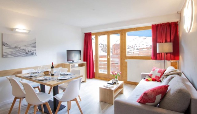 Wifi, 50m from resort center, tv, ski locker, 120-127m², La Plagne