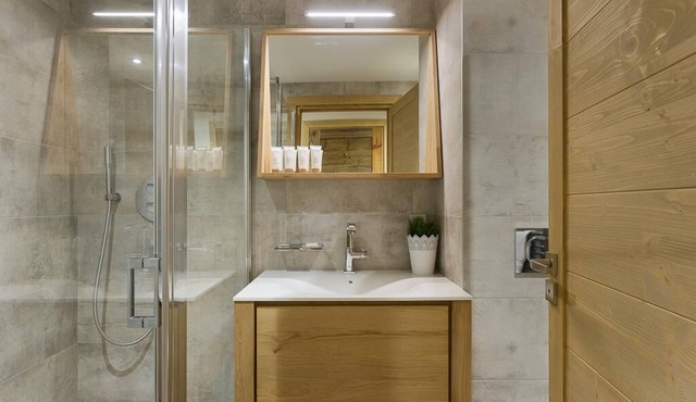 Wifi, resort center, 2nd floor, sauna, hammam, balcony, parking, tv, 110m², Les Gets