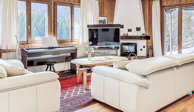 Wonderful private villa for 7 guests with WIFI, TV, patio, pets allowed and panoramic view