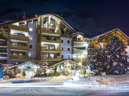 Appartement d'exception à Val-d'Isère avec sauna, parking et WIFI - FR-1-567-54