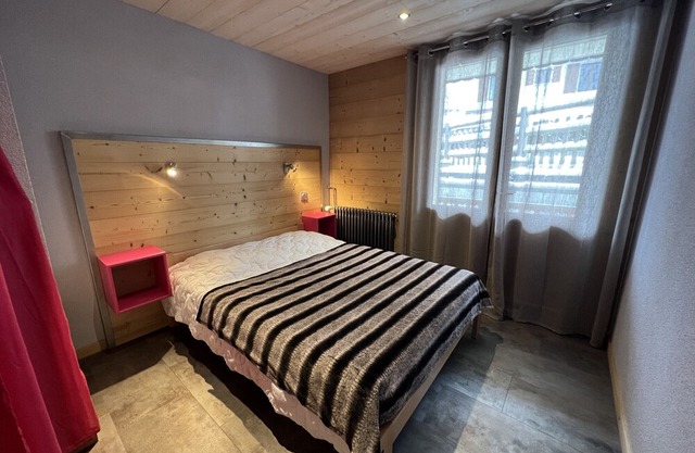 Gentianes flat 2 - Apartment for 8 people 3* in the village, near ski slope