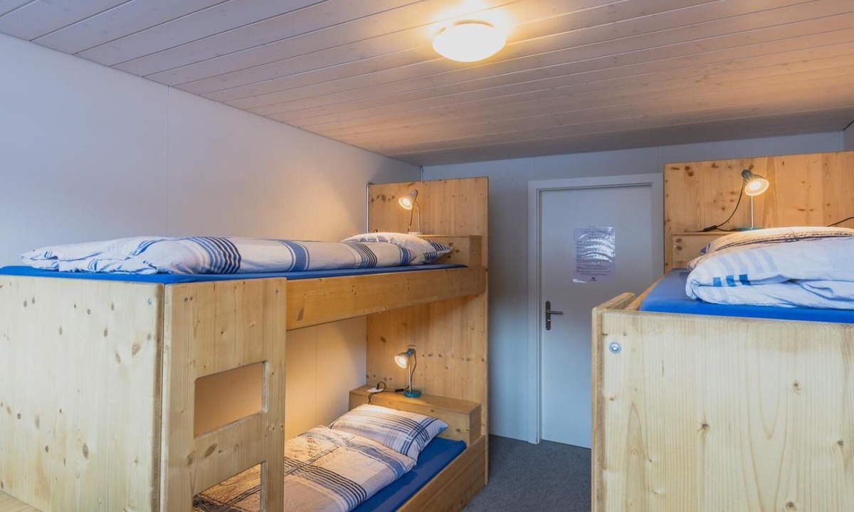 Lenk Hostel | Mountain Lodge Backpackercamp