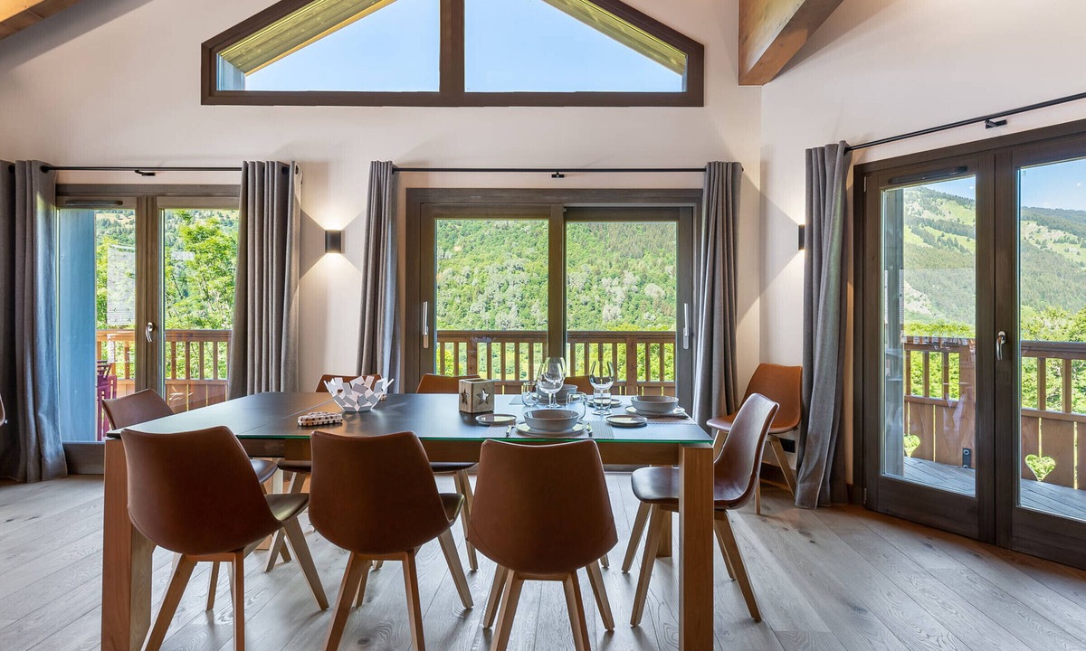 Meribel Village Apartment | Spacious Apartment with Hammam and Electric Cart, Close to Ski Lifts