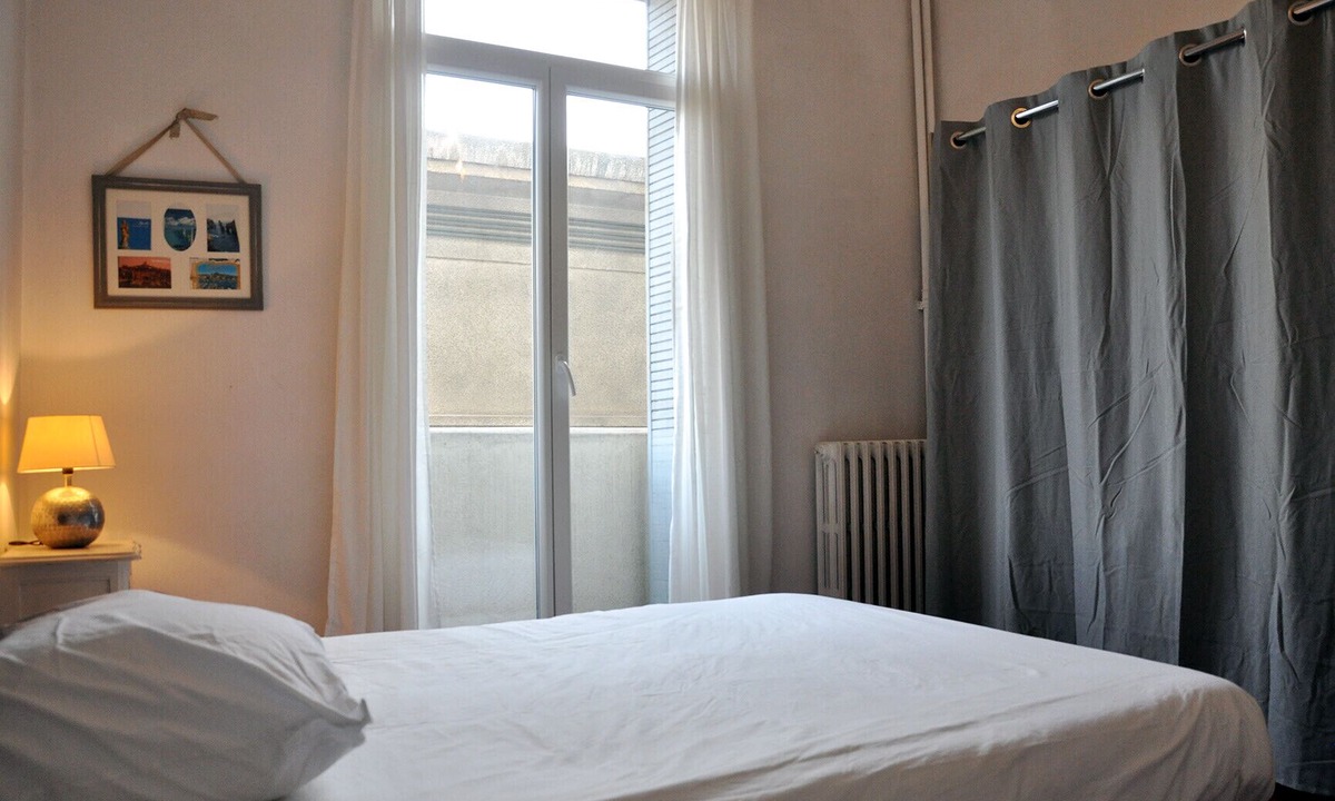 Les Grands Carmes Apartment | Charming two-bedroom in the heart of Marseille