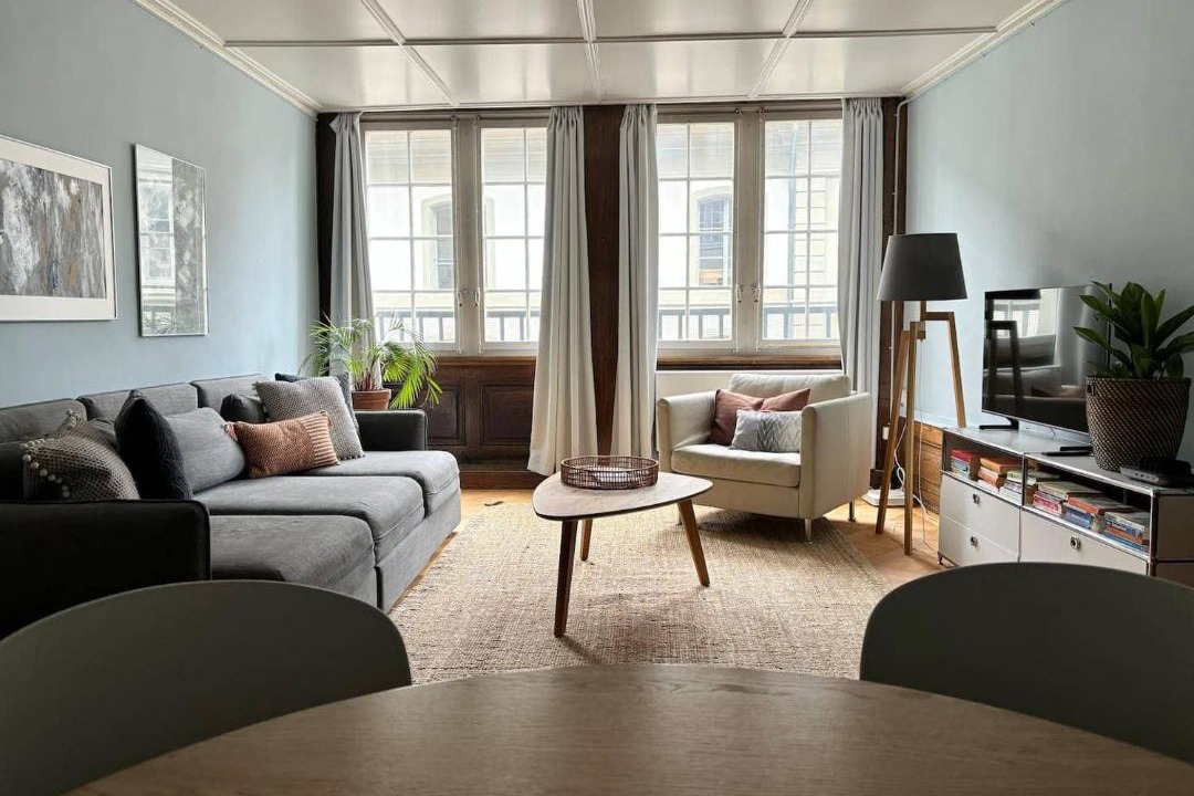 Old City of Bern Apartment | Bright & Stylish-Heart of Old City-Experienced Hosts