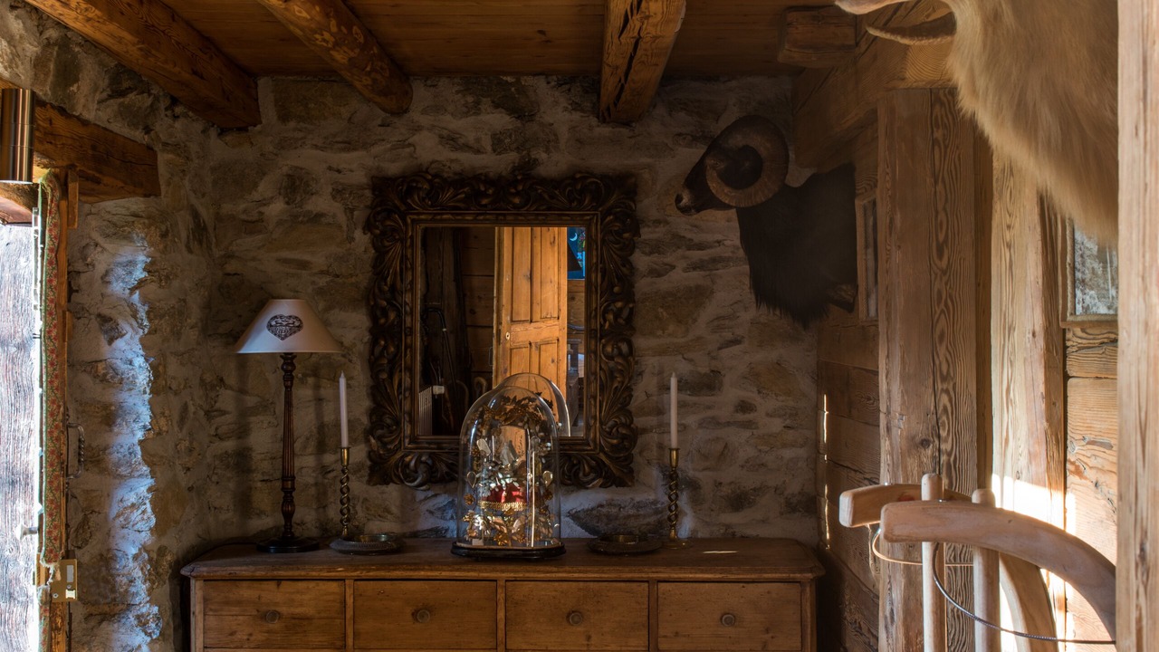 Photo of Bedroom in Demi-Quartier