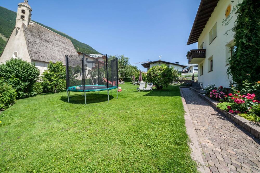 Photo of Outdoor in Burgusio