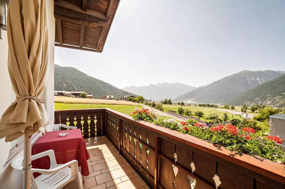 Photo of Patio Balcony in Burgusio