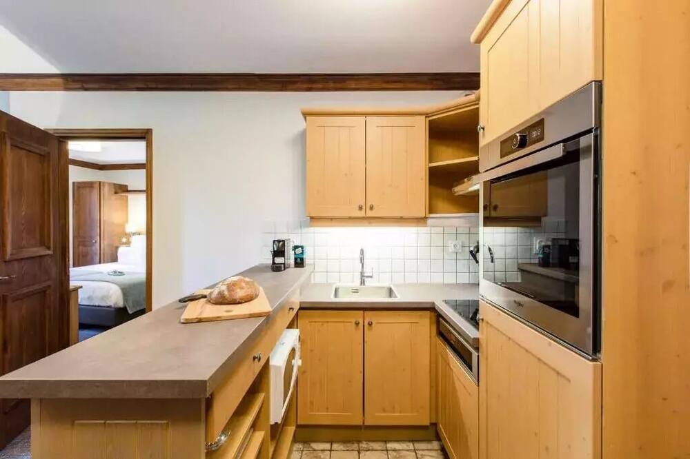 Photo of Kitchen in Arc-1950
