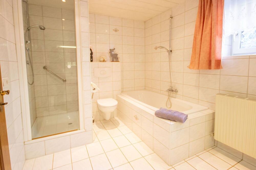 Photo of Bathroom in Wenns