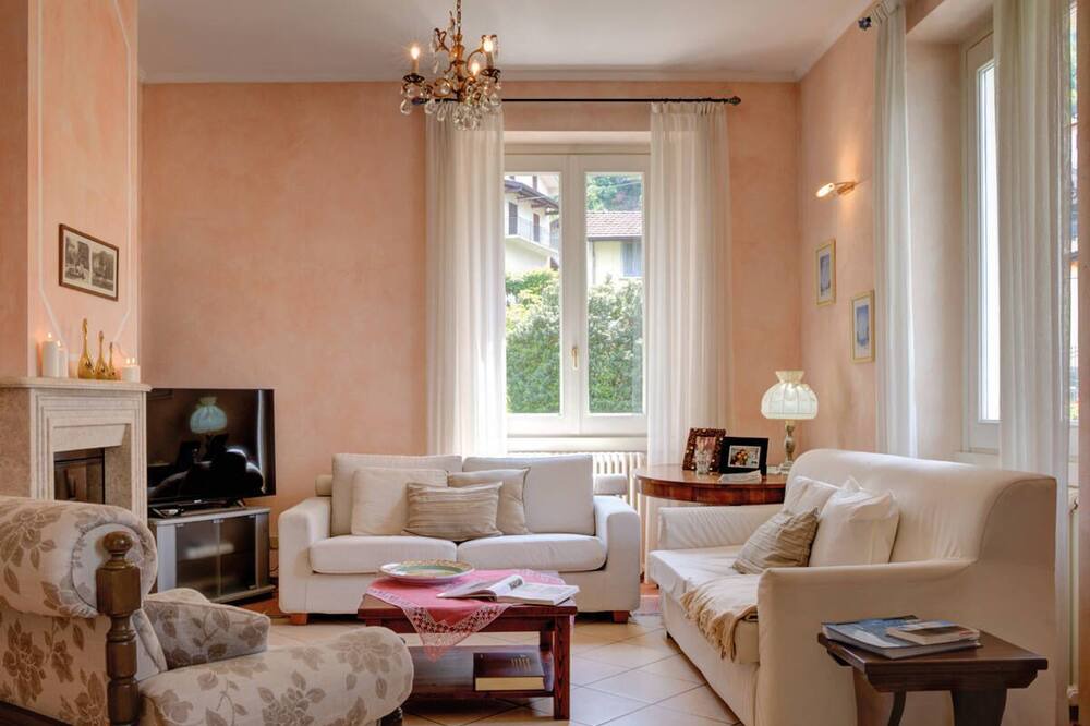 Photo of Livingroom in Lezzeno