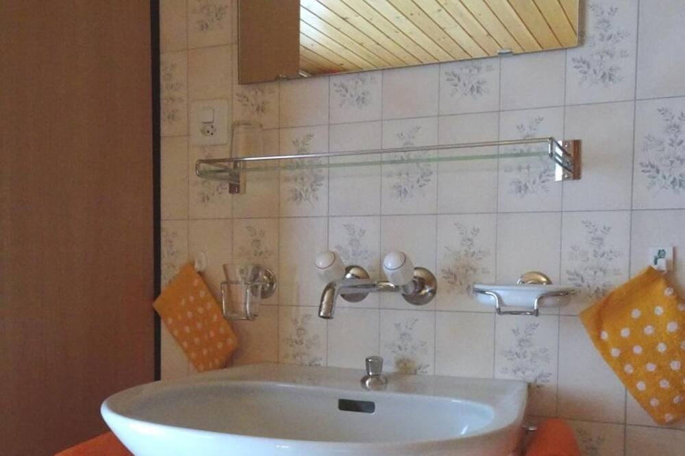 Photo of Bathroom in Graechen
