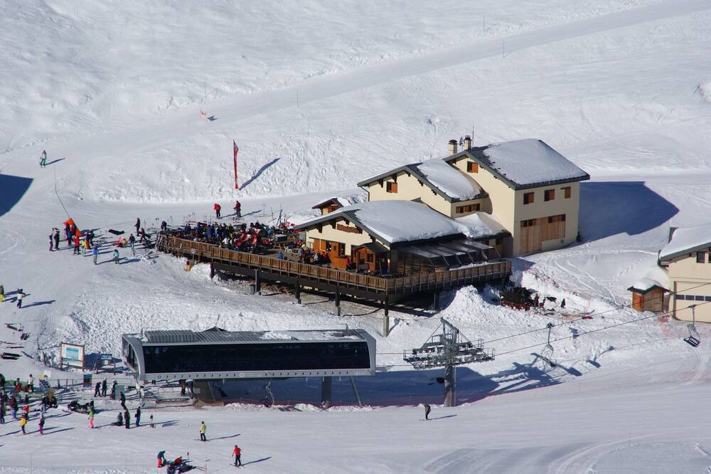 Photo of Others in Orelle