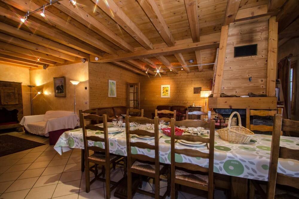 Photo of Kitchen in Les Tines