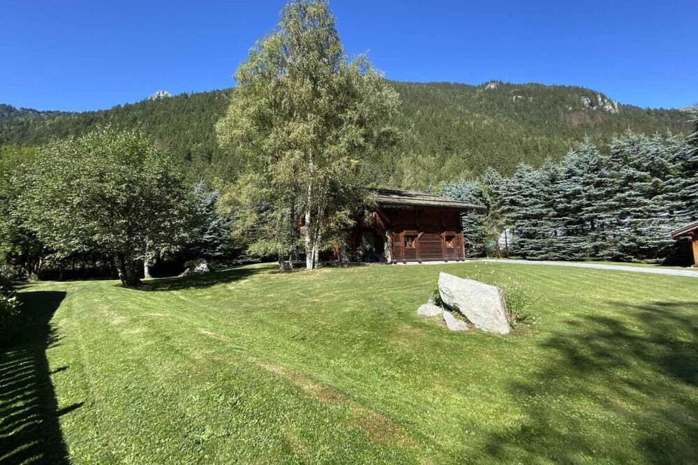 Photo of Outdoor in Les Tines