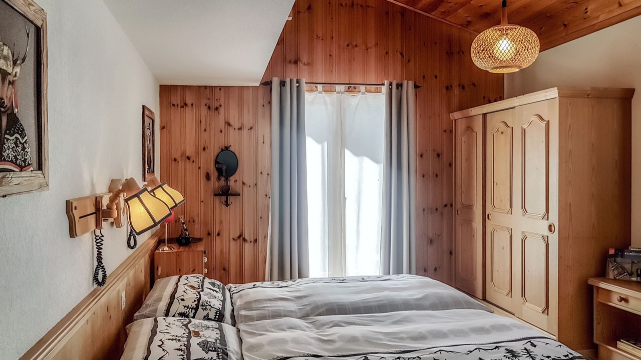 Photo of Bedroom in Vex