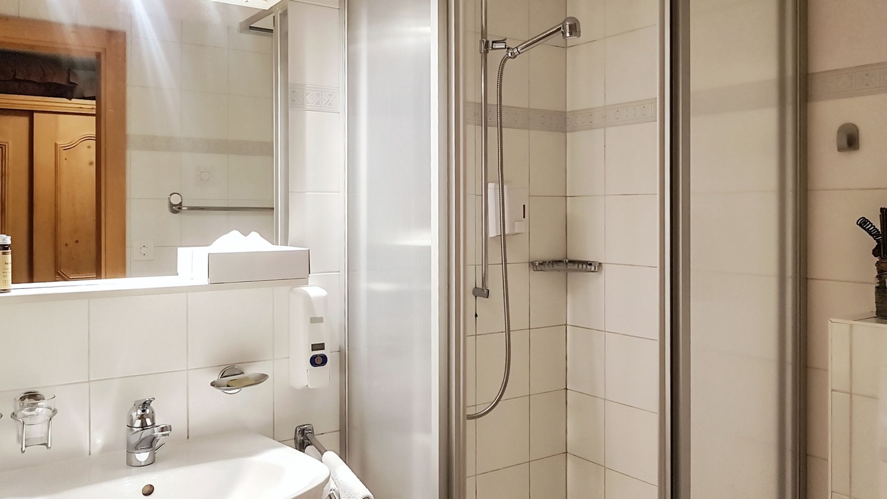 Photo of Bathroom in Vex