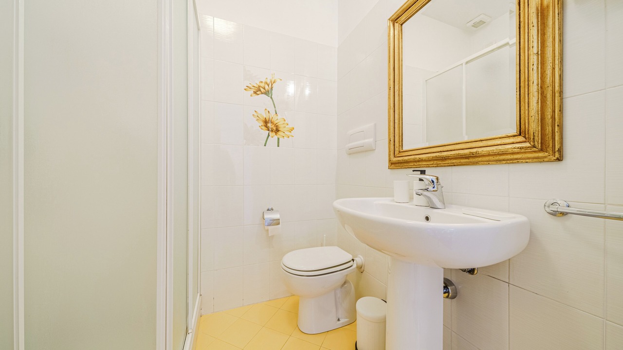 Photo of Bathroom in Dorno