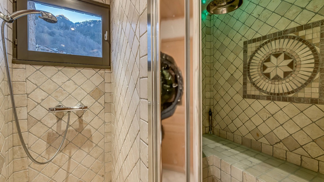 Photo of Bathroom in Champagny-en-Vanoise