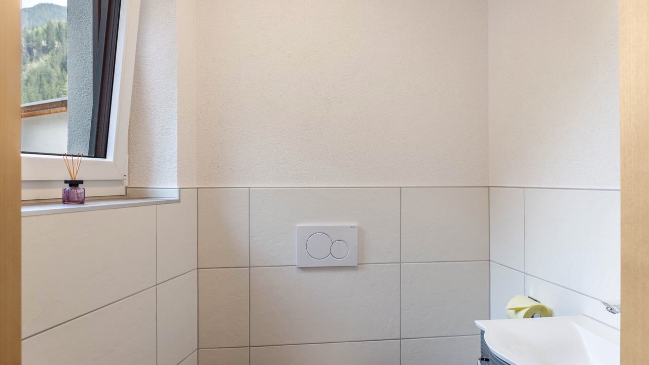 Photo of Bathroom in See