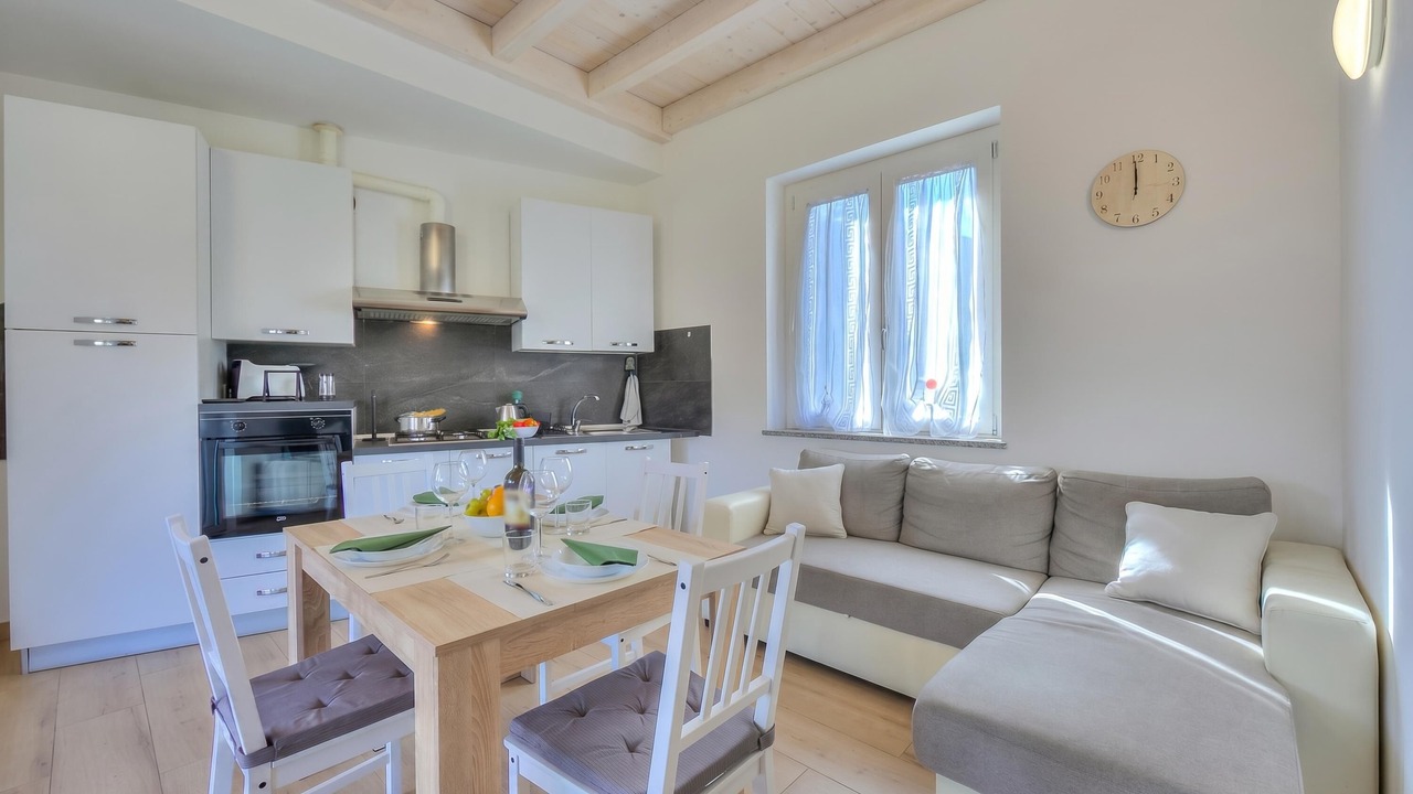 Photo of Bedroom in Arolo