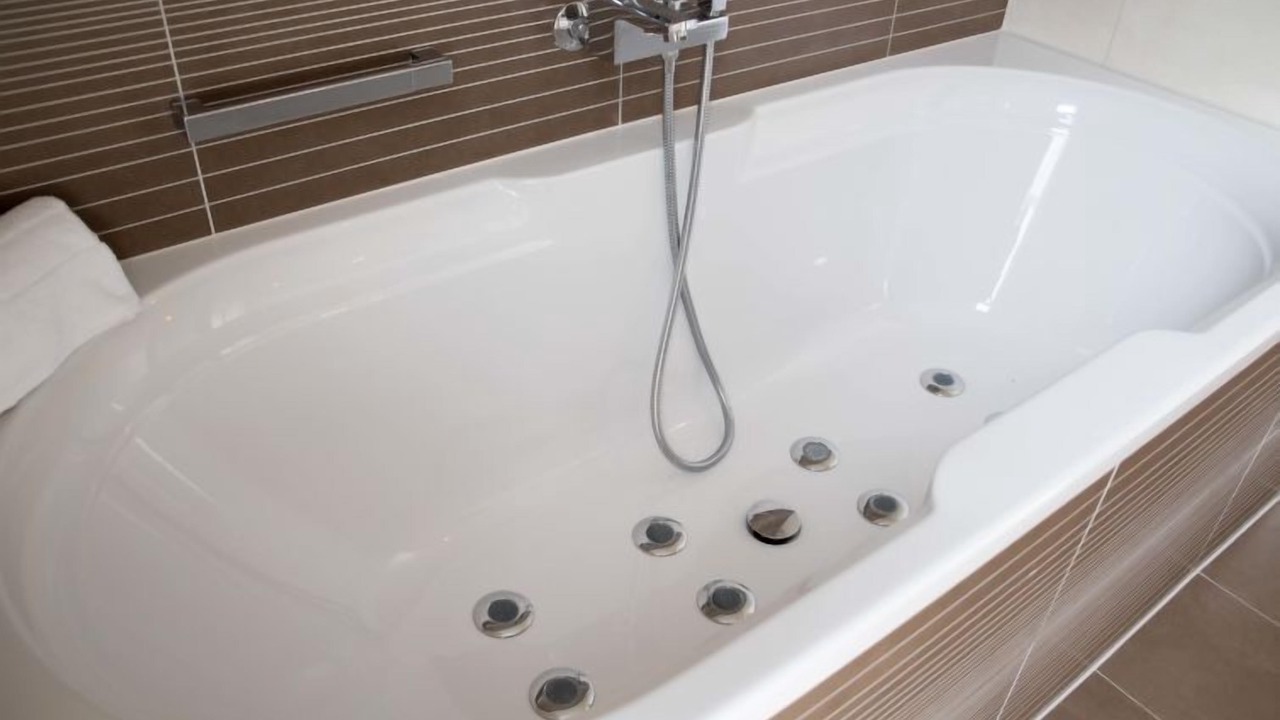 Photo of Bathroom in Montreux City Centre