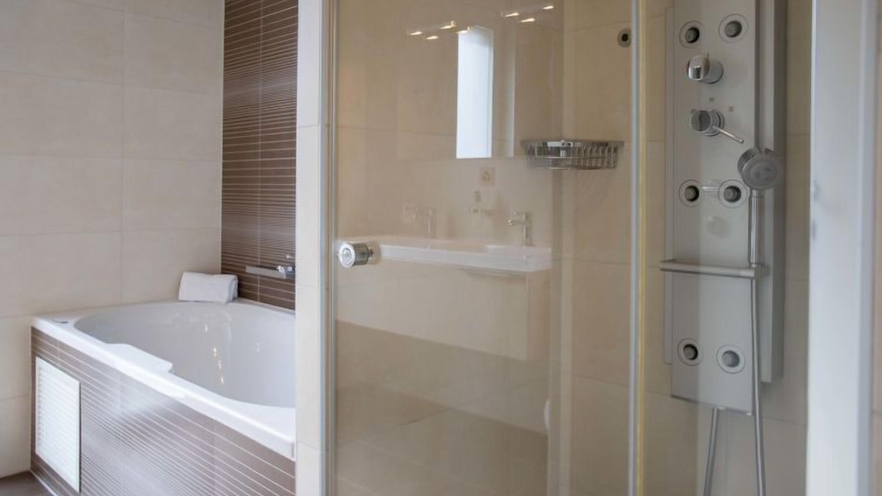Photo of Bathroom in Montreux City Centre