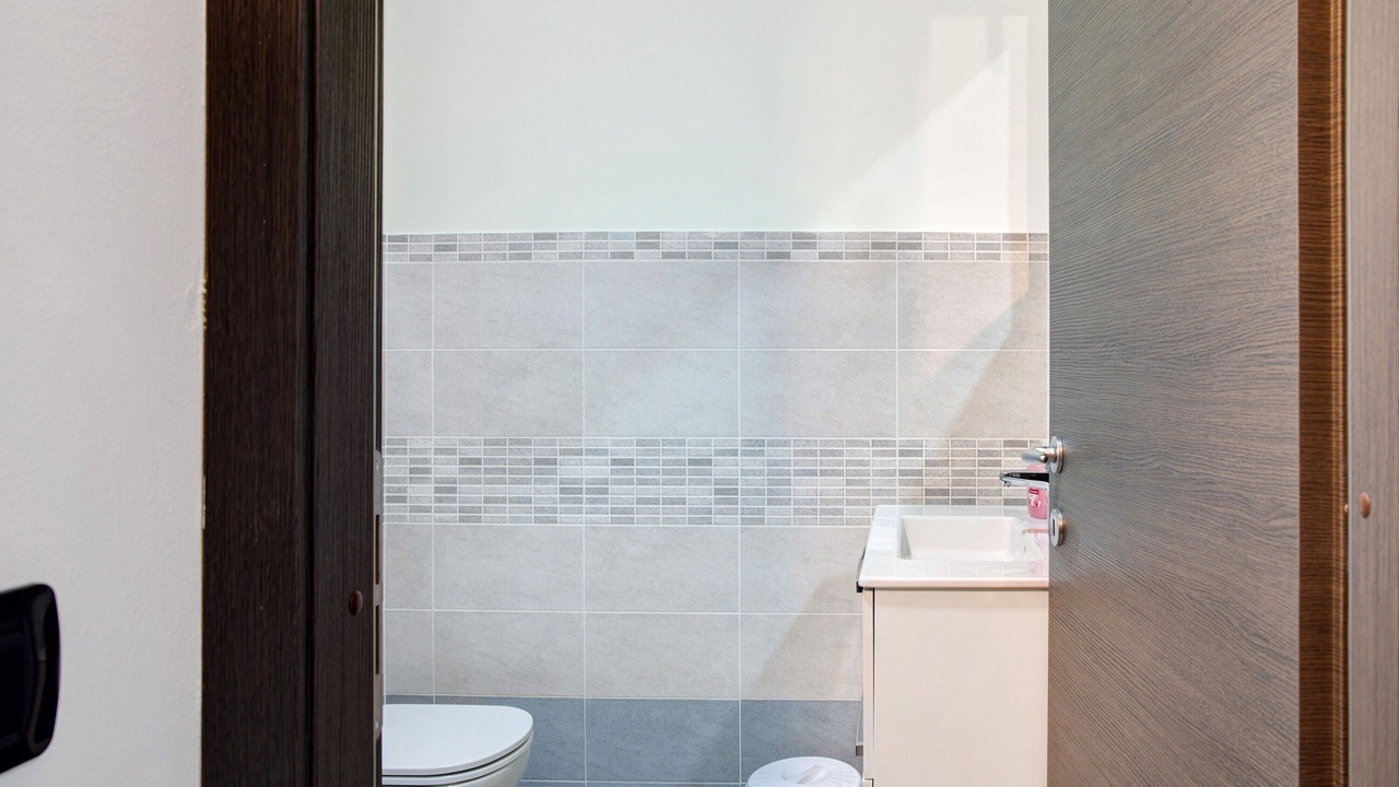 Photo of Bathroom in Desco