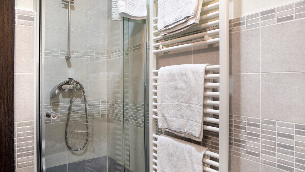 Photo of Bathroom in Desco
