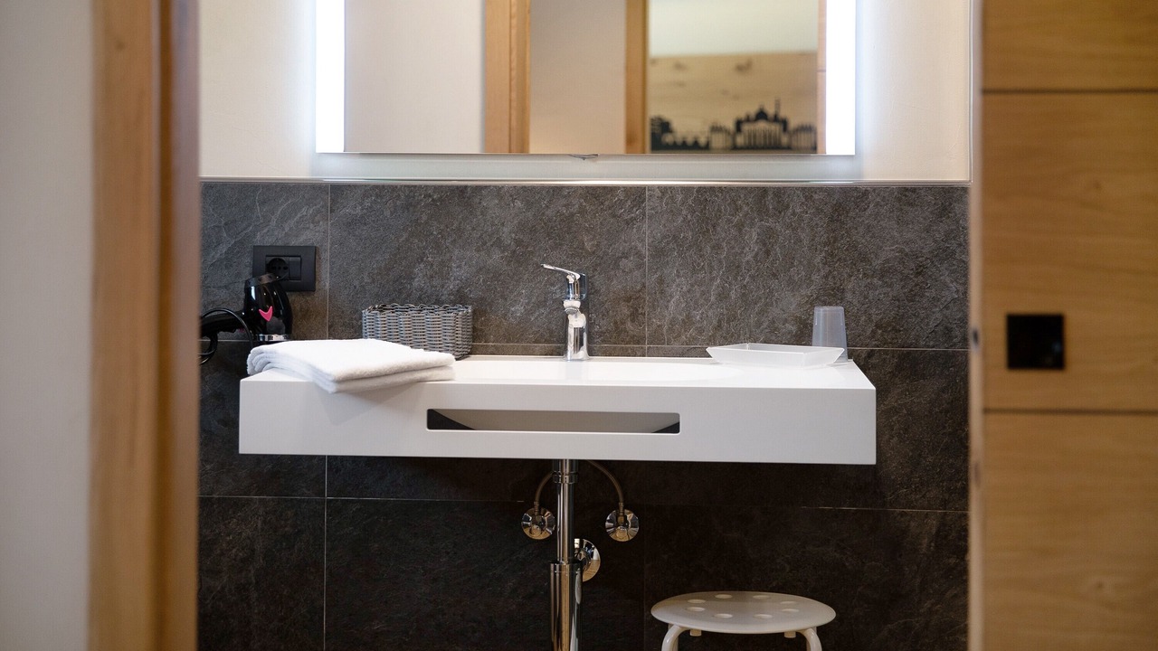 Photo of Bathroom in Teola