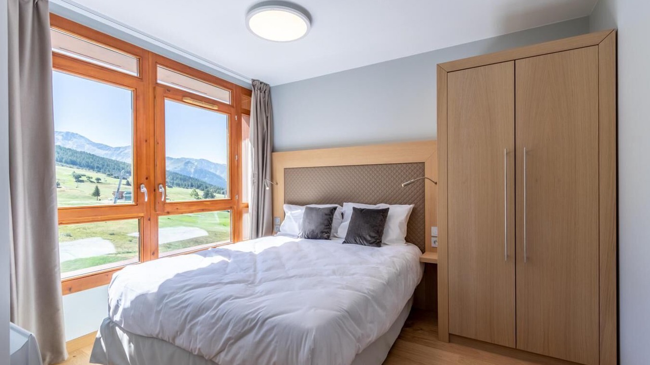 Photo of Bedroom in Arc-1800