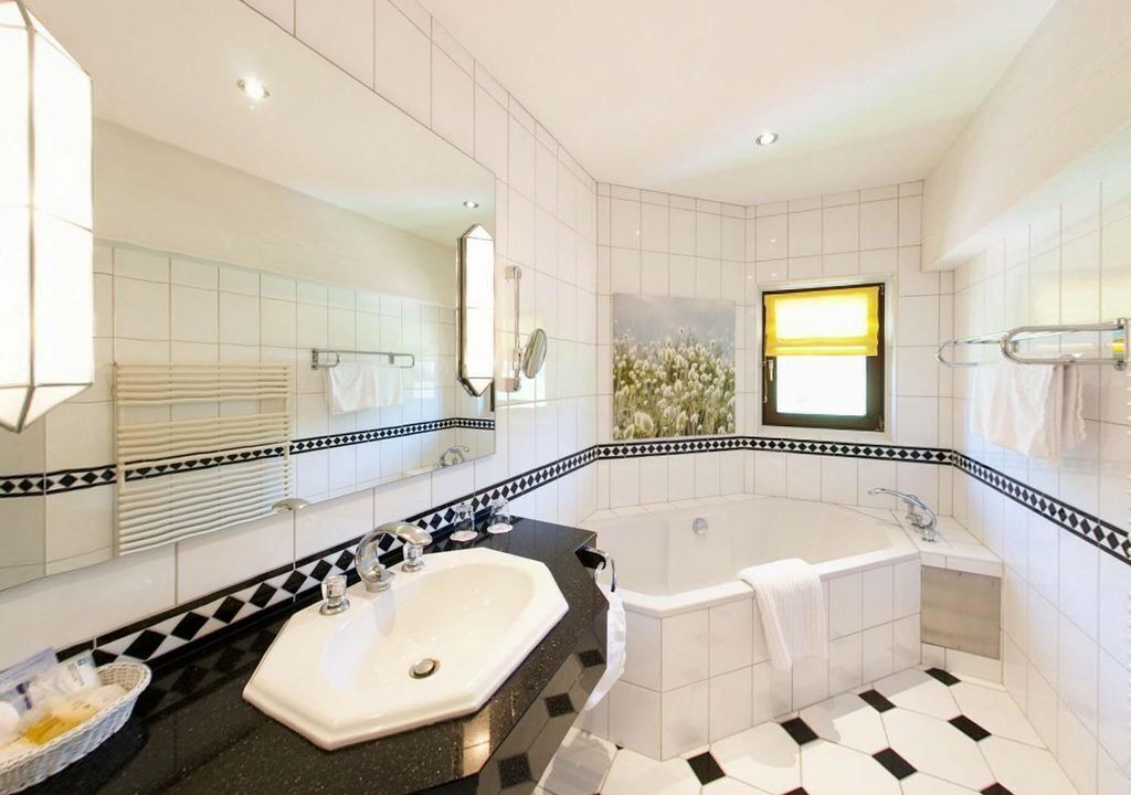 Photo of Bathroom in Mosern