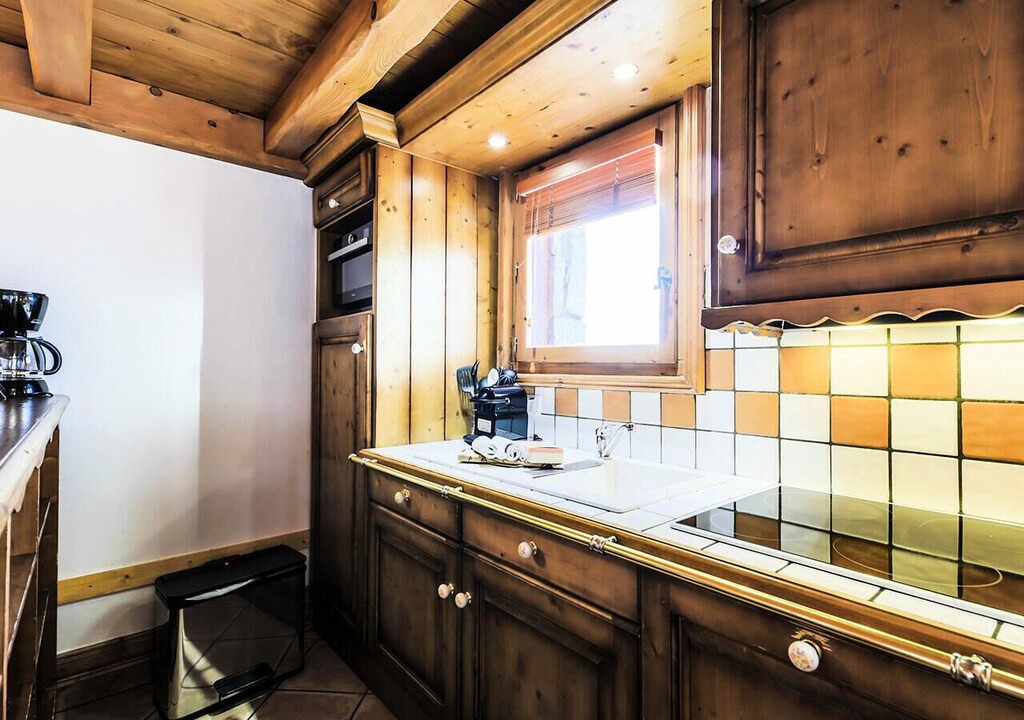 Photo of Kitchen in Arc-1800
