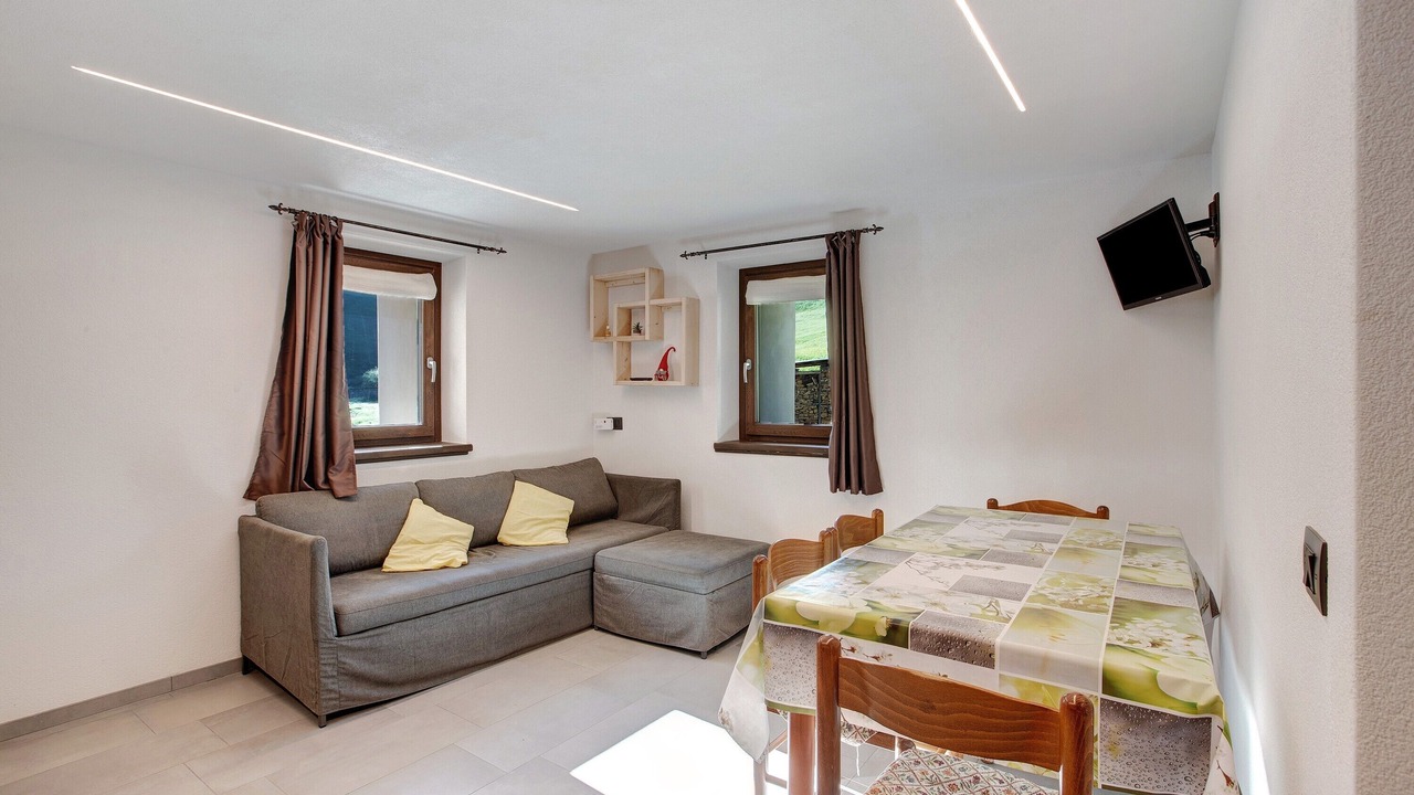 Photo of Livingroom in Trepalle