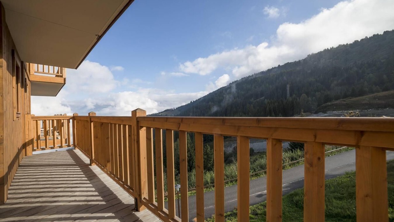 Photo of Outdoor in Arc-1800