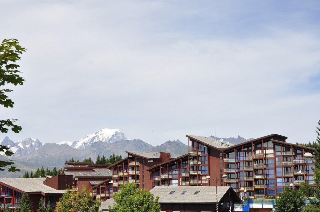 Photo of Outdoor in Arc-1800