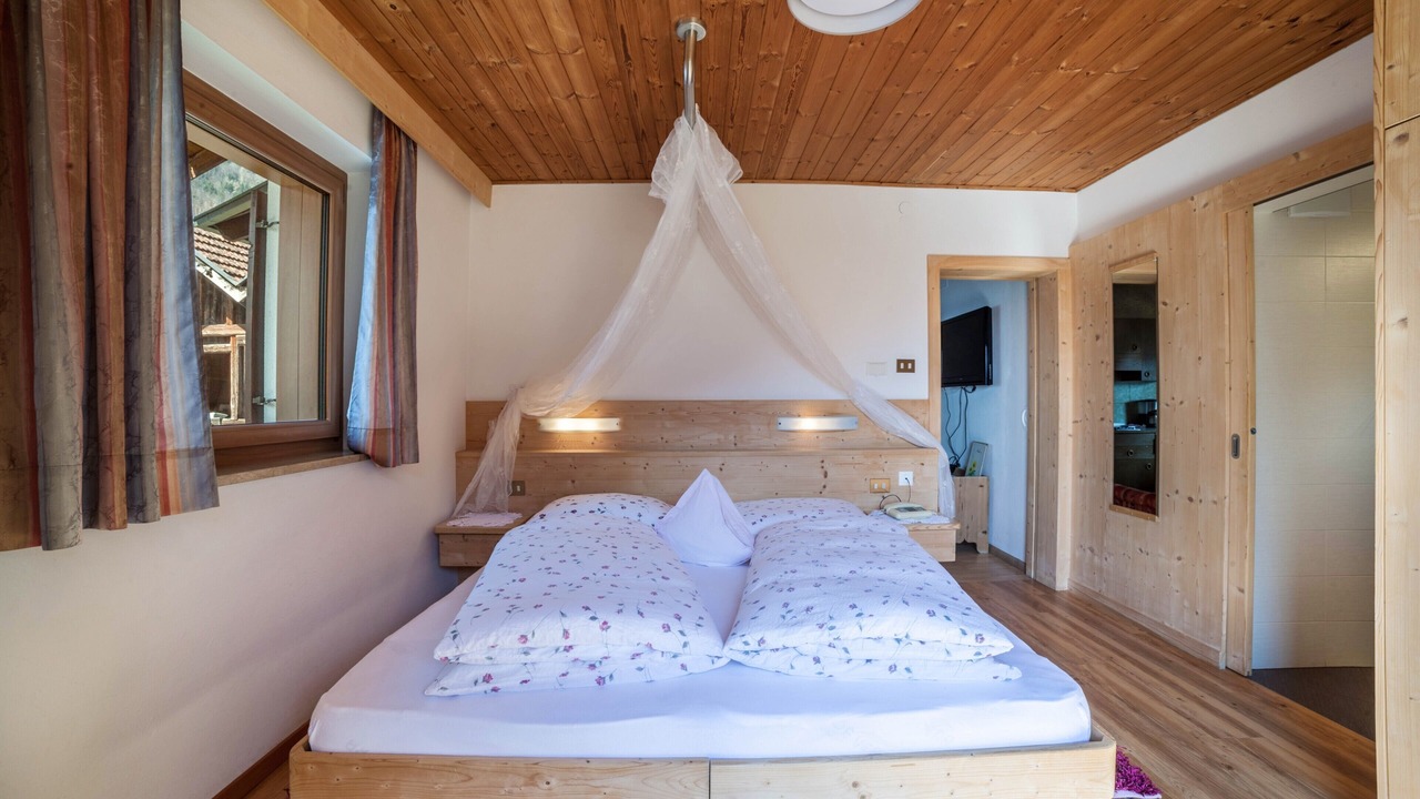 Photo of Bedroom in San Leonardo in Passiria
