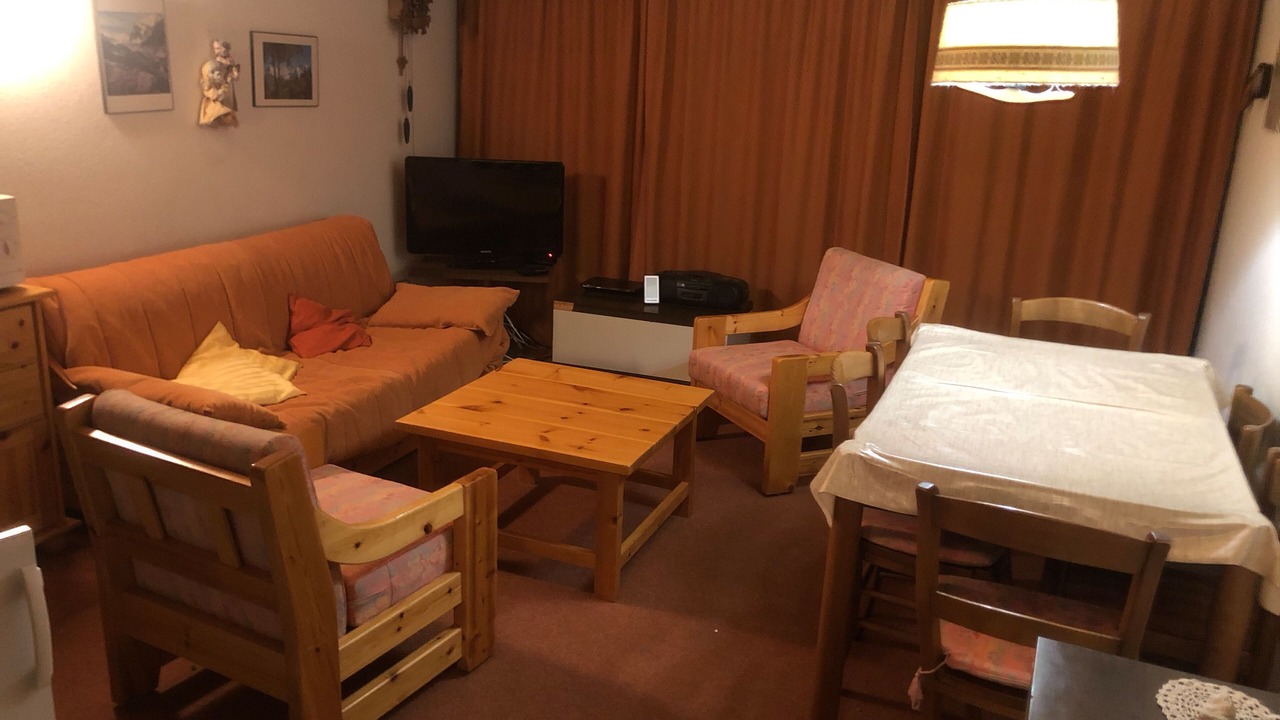 Photo of Livingroom in Vex