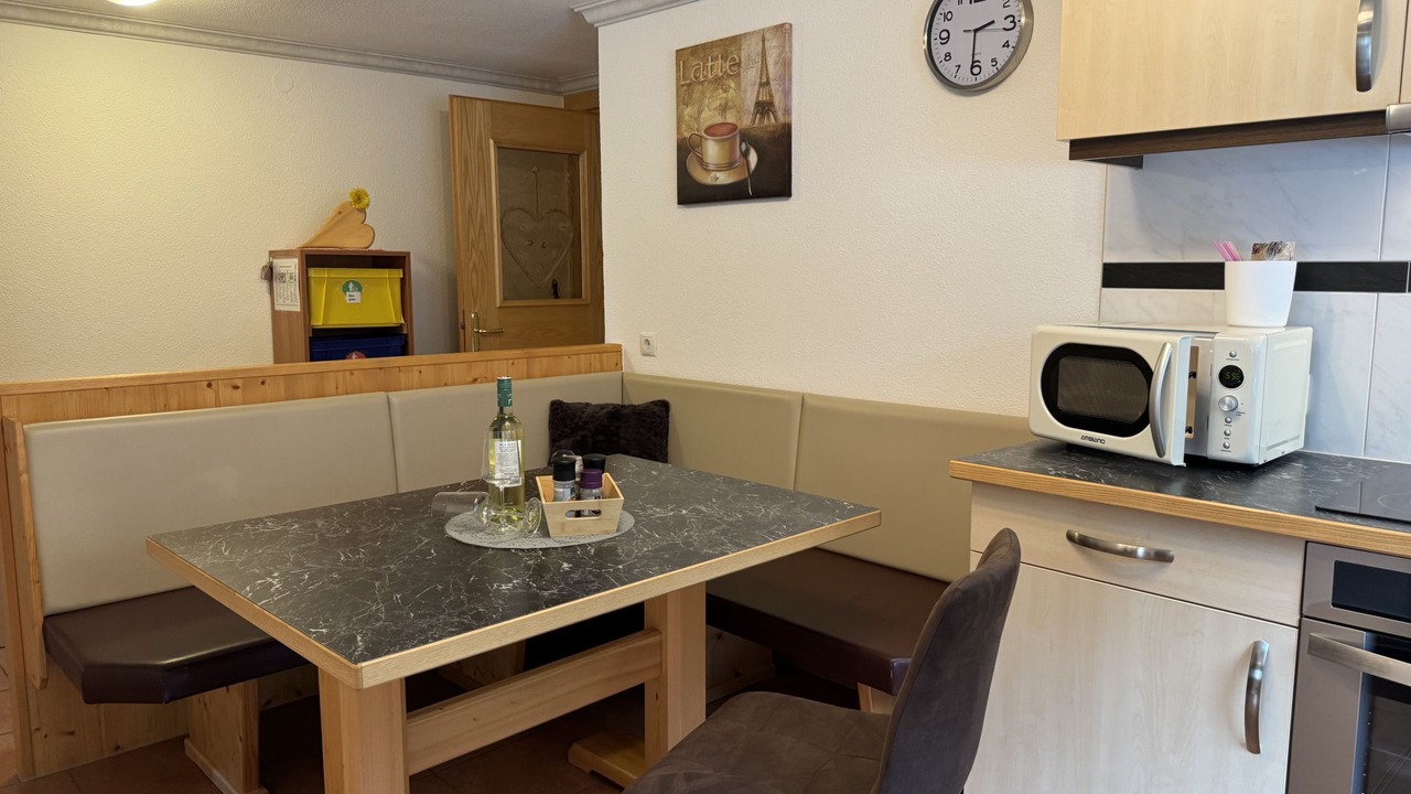 Photo of Bedroom in See