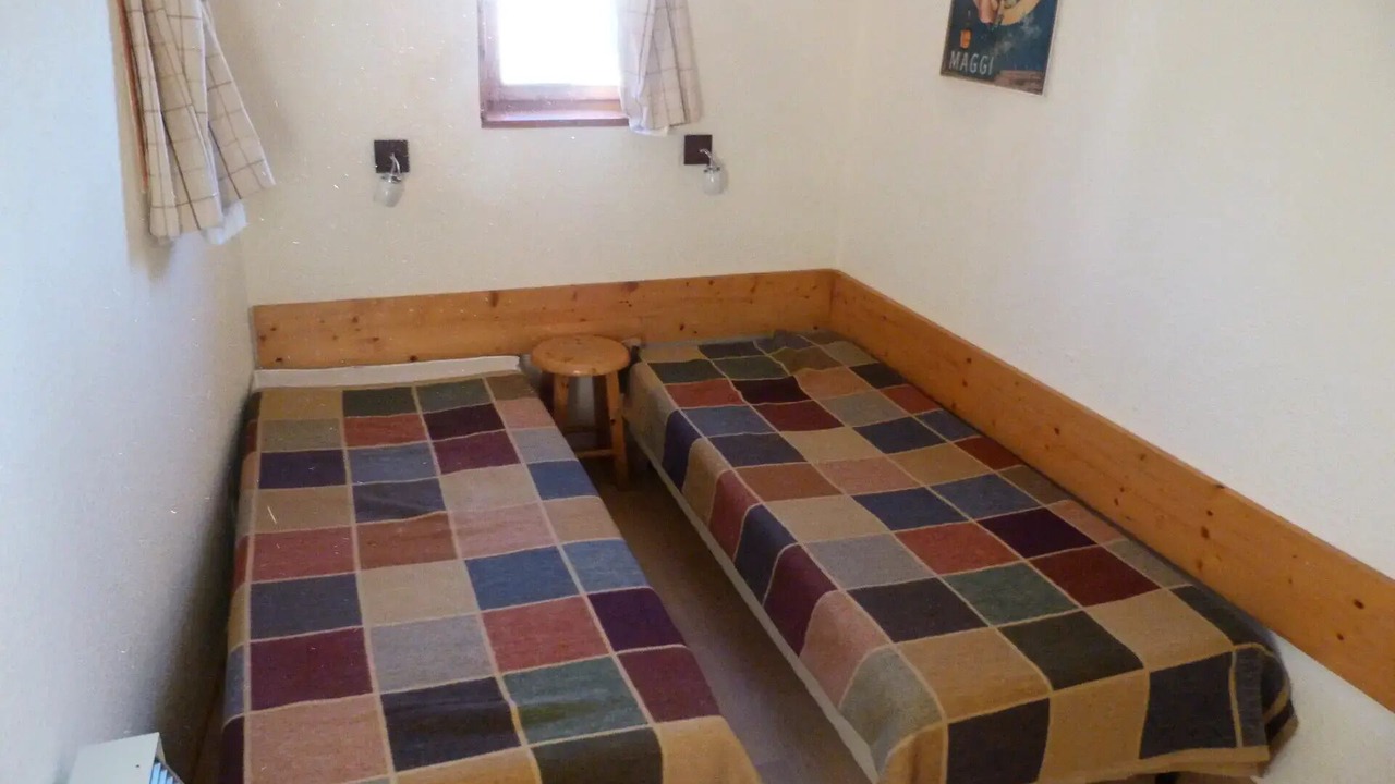 Photo of Bedroom in Arc-1800