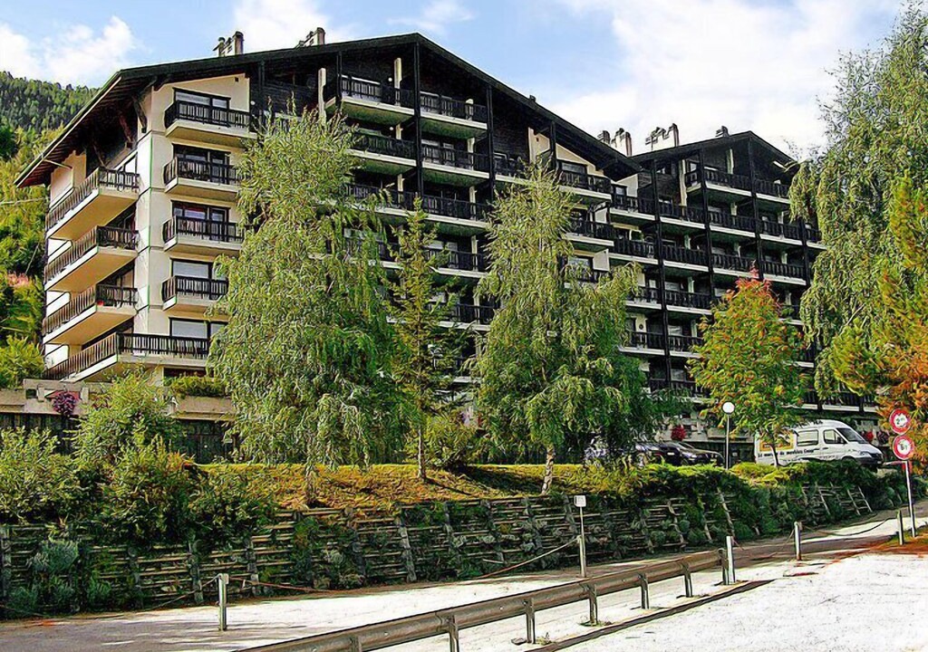 Photo of Buildings in Saint-Pierre-de-Clages